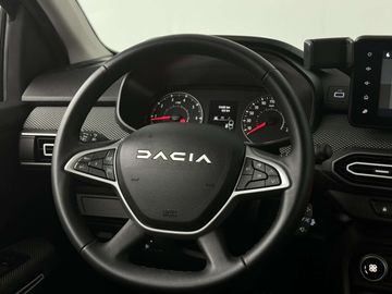 Car image 26