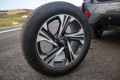 Car image 46