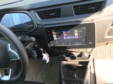 Car image 29