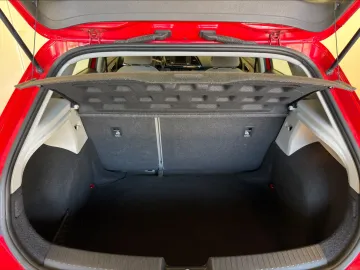 Car image 29