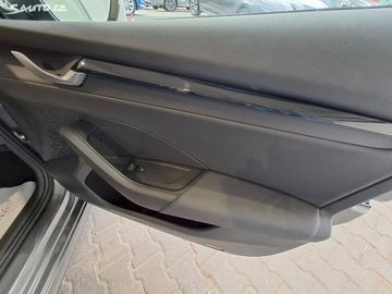 Car image 39
