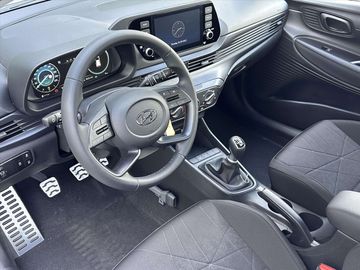 Car image 13