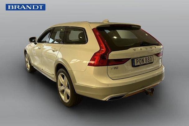 Volvo V90 Cross Country D4 AWD 141 kW image number 2