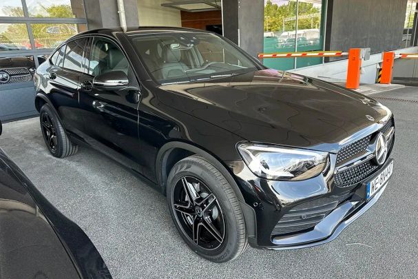 Mercedes-Benz GLC 300 e 235 kW image number 23