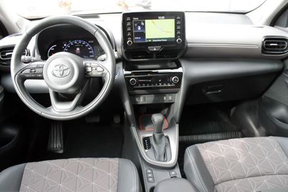 Car image 6