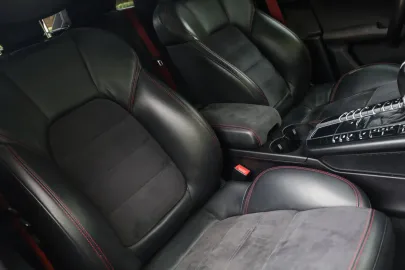 Car image 47
