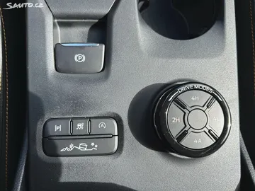Car image 33