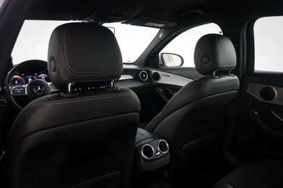 Car image 37