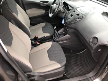 Car image 11