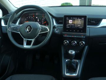 Car image 12