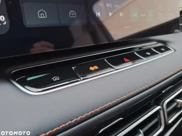 Car image 40