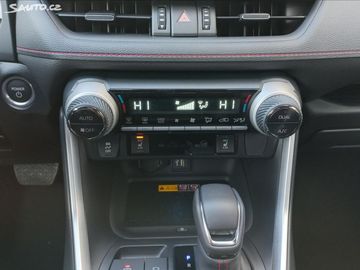 Car image 33