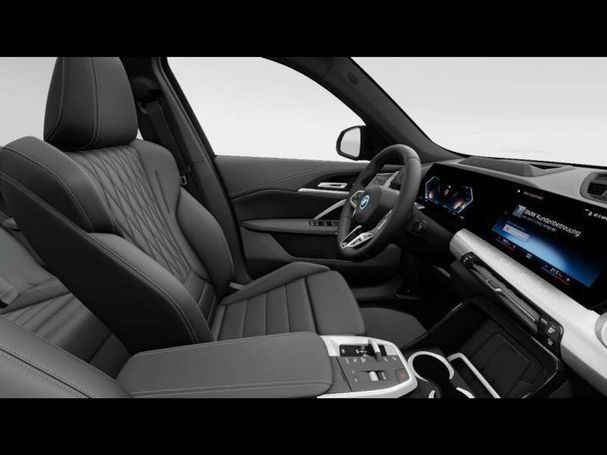 BMW iX1 xDrive30 230 kW image number 14