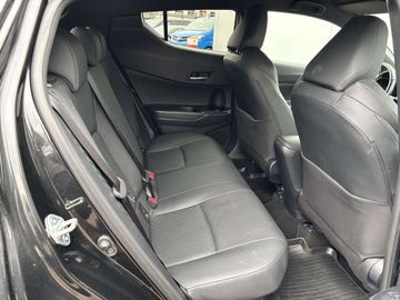 Car image 37