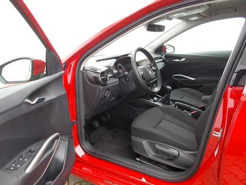 Car image 10