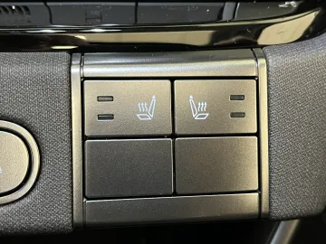 Car image 50