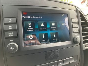 Car image 37