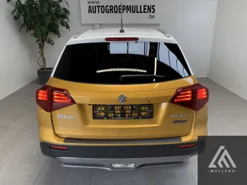 Car image 5