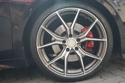 Car image 39