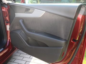 Car image 37