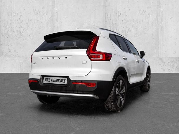 Volvo XC40 Recharge Plug-in Hybrid T4 155 kW image number 2