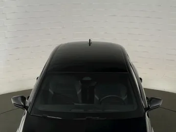 Car image 34