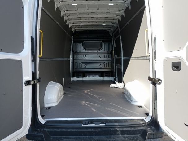 Volkswagen Crafter 35 75 kW image number 17