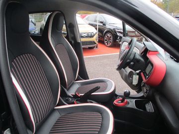 Car image 21