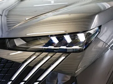 Car image 33