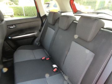 Car image 11