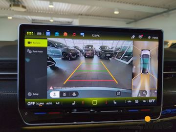 Car image 35
