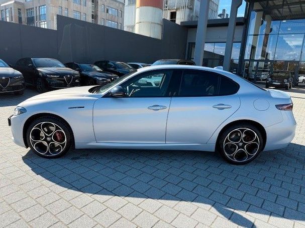 Alfa Romeo Giulia Q4 206 kW image number 5