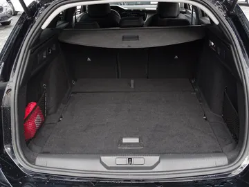 Car image 32