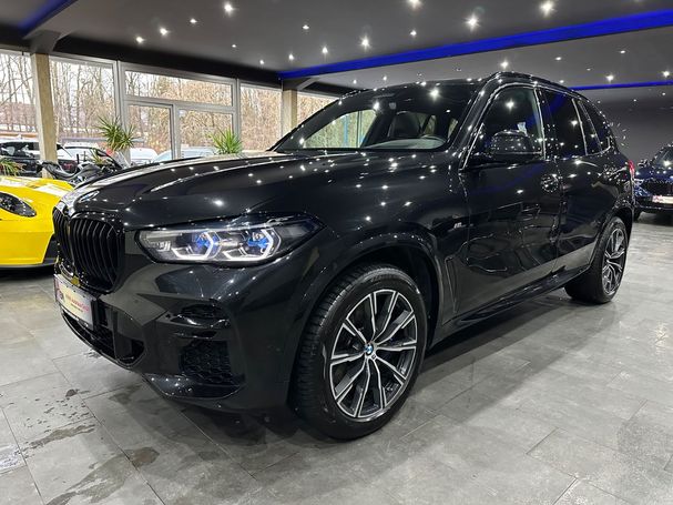 BMW X5 xDrive 210 kW image number 1