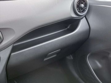 Car image 30