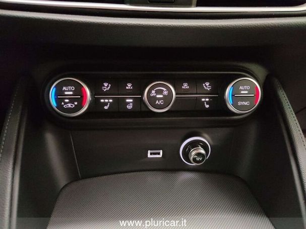 Alfa Romeo Stelvio 2.2 AT8 Q4 154 kW image number 44