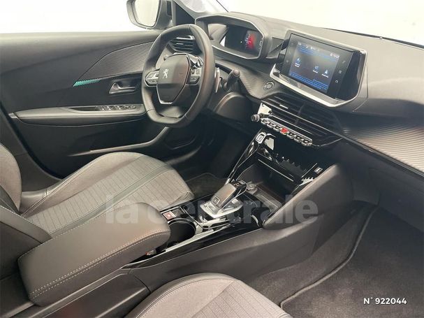 Peugeot 208 PureTech 100 EAT8 Allure 74 kW image number 18