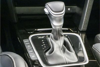 Car image 37