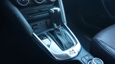 Car image 23