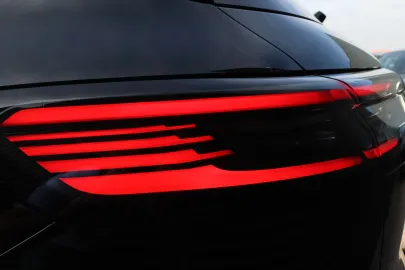 Car image 38