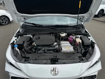 Car image 27