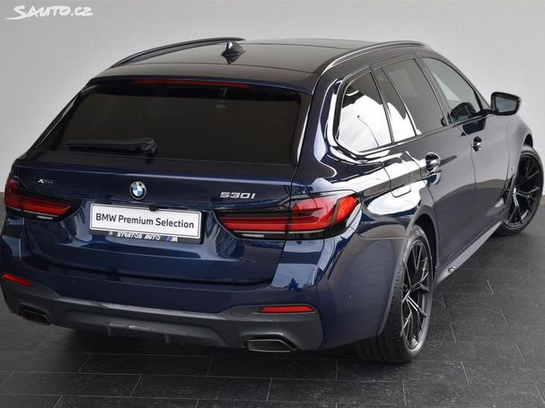 BMW 530i Touring xDrive 185 kW image number 2