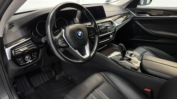 BMW 520d Touring xDrive 140 kW image number 10