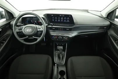 Car image 30