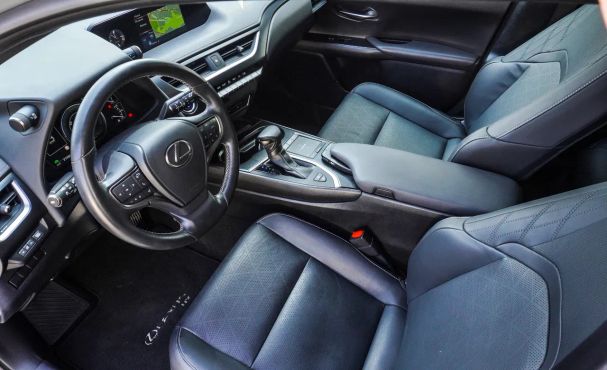 Lexus UX 135 kW image number 11