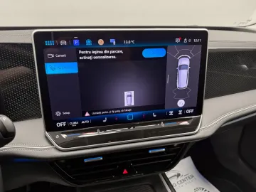 Car image 33