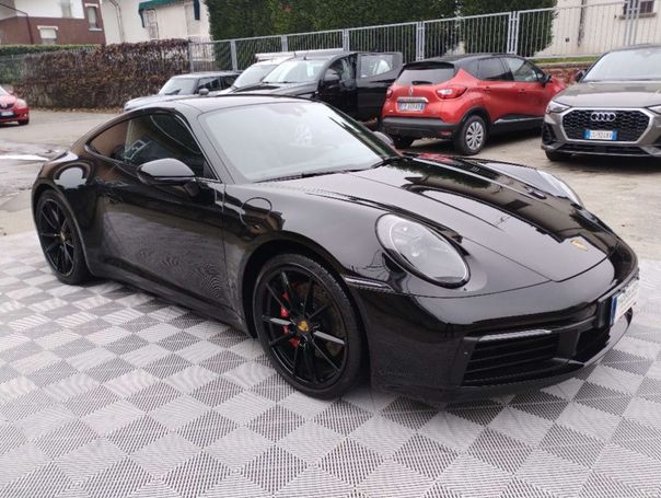 Porsche 992 Carrera 4S 331 kW image number 2