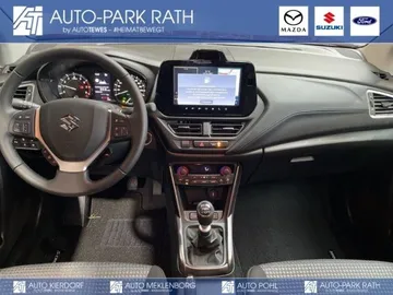 Car image 11