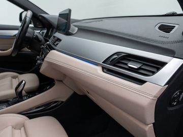 Car image 36