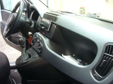 Car image 20